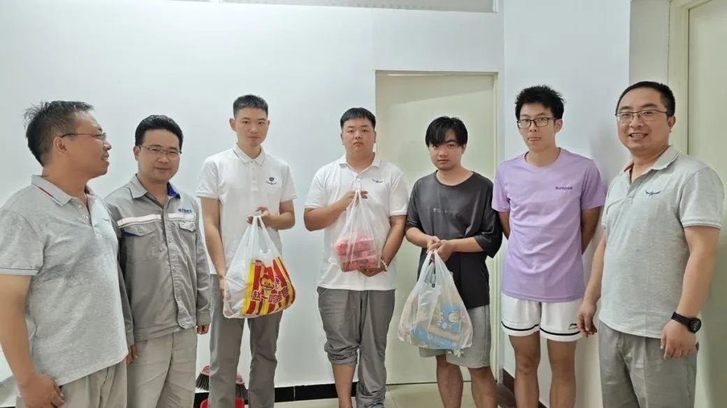 1753930995850079.jpg 4.jpg