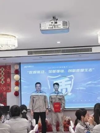 1759133890260360.jpg 2.jpg