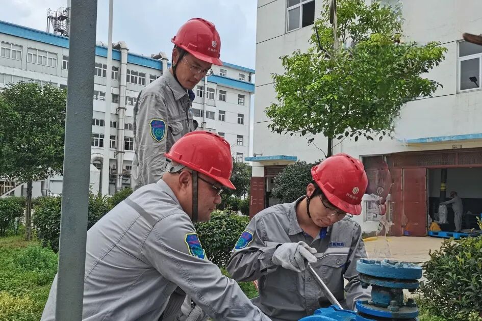 1760347076737544.jpg 4.jpg