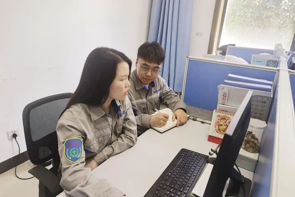 1760348276879508.jpg 1.jpg